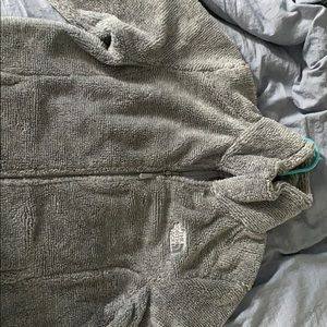 Women’s medium north face jacket